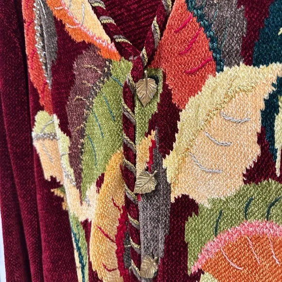 Women's Multicolor Leaf Pattern Sweater - Picture 3 of 5